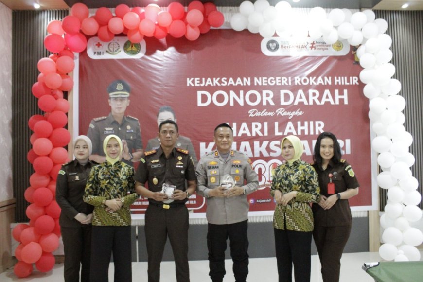 Kejari Rohil Laksanakan Donor Darah Peringati Hari Lahir Kejaksaan ke-80