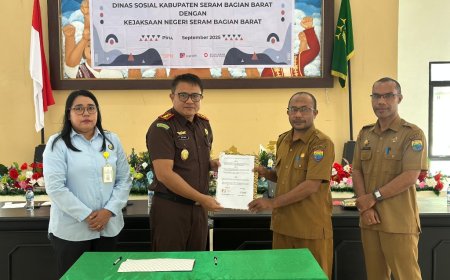 Kajari SBB dan Dinas Sosial Teken Nita Kesepahaman Permudah Penerbitan Akte Lahir dan KIA