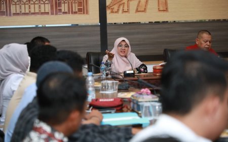 Bupati Siak Afni Tidak Mau Omong-omong Saja Soal  Pengelolaan Sumber Daya Air Terpadu dan Berkelanjutan Untuk Petani Bungaraya