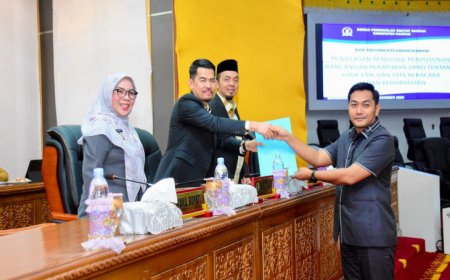 DPRD Kampar Paripurna Tentang Kode Etik dan Tata Beracara Badan Kehormatan