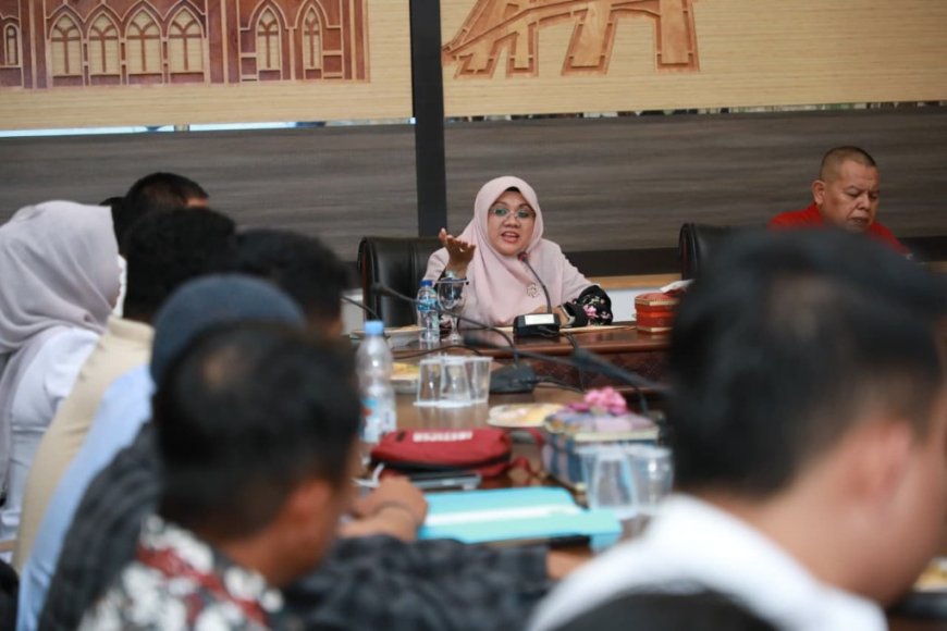 Bupati Siak Afni Tidak Mau Omong-omong Saja Soal  Pengelolaan Sumber Daya Air Terpadu dan Berkelanjutan Untuk Petani Bungaraya