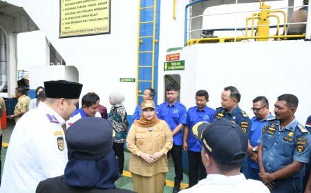 Bupati Bengkalis Cek Armada Baru Kapal Sereia Domar