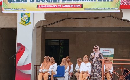 Wabup Misharti Resmikan Senam SeBuDe DWP Kabupaten Kampar 