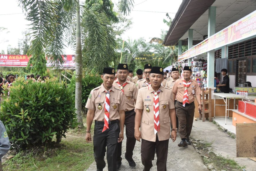 Wakil Bupati Bengkalis Resmikan Perkemahan Akbar Pondok Pesantren Darussalam
