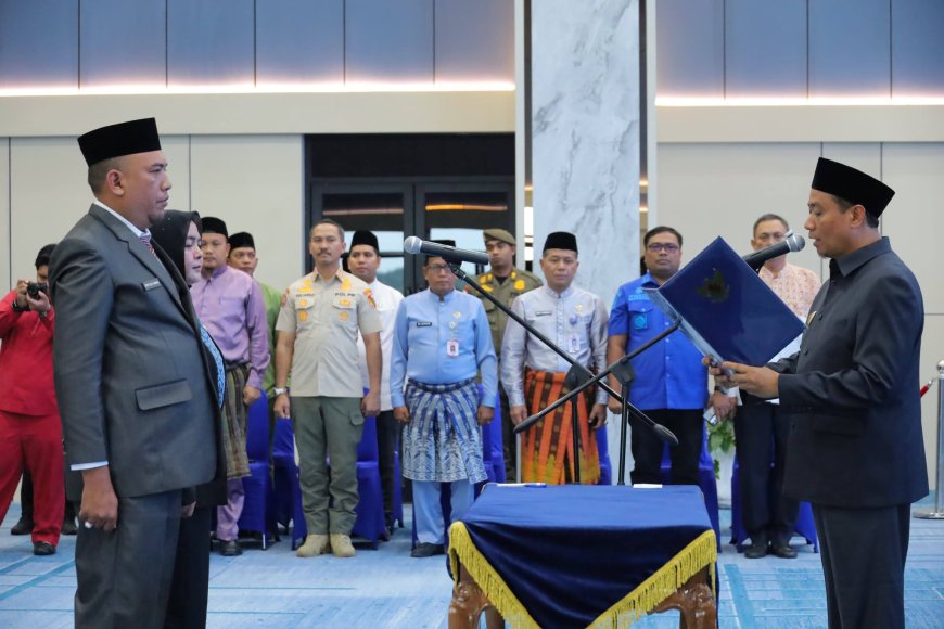 Wawako Pekanbaru Resmi Lantik 22 Pejabat Eselon III Dan IV