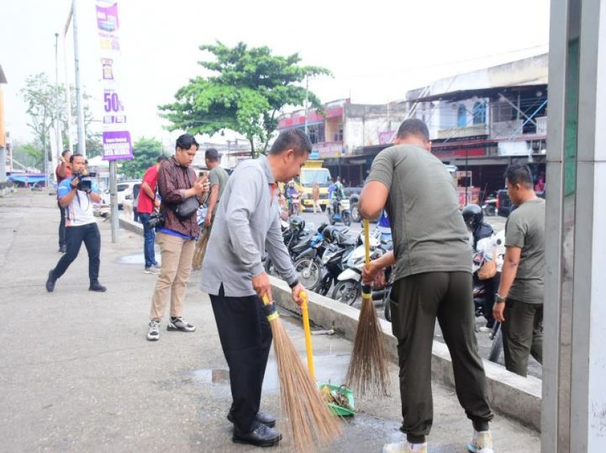 Bupati Kampar Pimpin Gotong Royong Masal Dukung Gerakan Indonesia ASRI