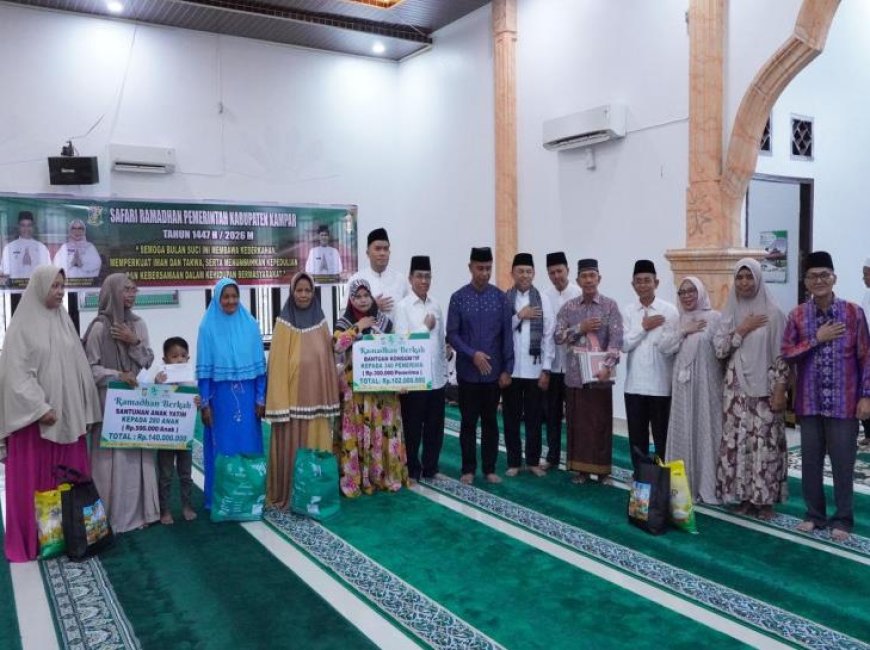 Bupati Kampar Ahmad Yuzar Resmi Lepas Tim Safari Ramadhan 1447 H Di Masjid Al-Muttaqin Bangkinang Kota
