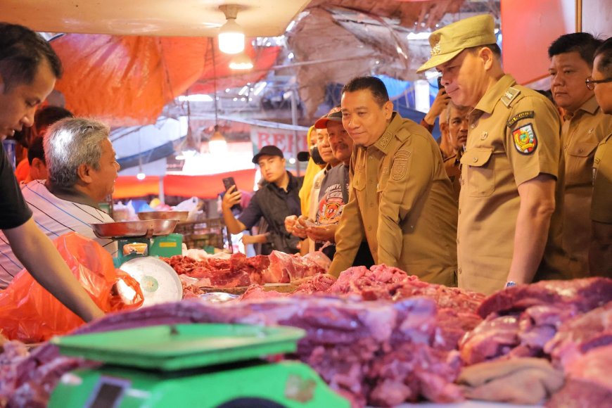 Jelang Lebaran Wawako Pekanbaru Sidak Pasar Simpang Baru