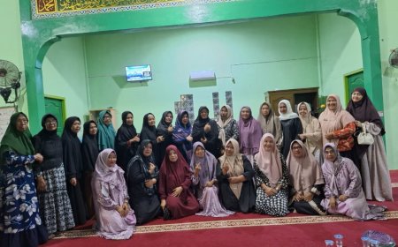 Ustazah Elmy Ajak Pengurus dan Anggota Majelis Taklim Babul Husna Salo Bagaimana Reuni Di Surga