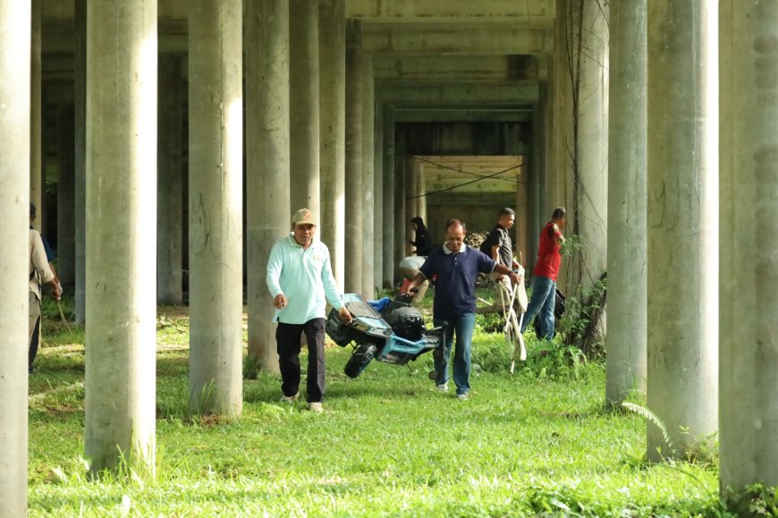 Aksi Goro Massal di Siak, Sekda Mahadar : ASN Jadi Teladan Masyarakat Jaga Kebersihan