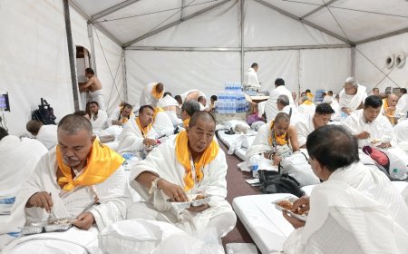 Nikmatnya Bermalam Di Tenda Arafah