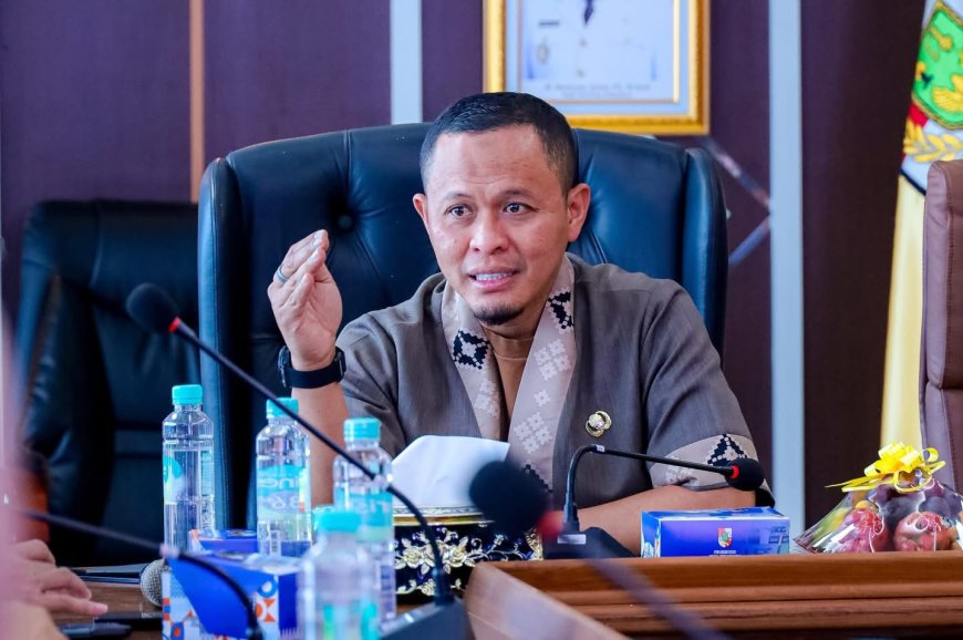 Walikota Pekanbaru Himbau Warga Tak Khawatir Stok BBM Tersedia