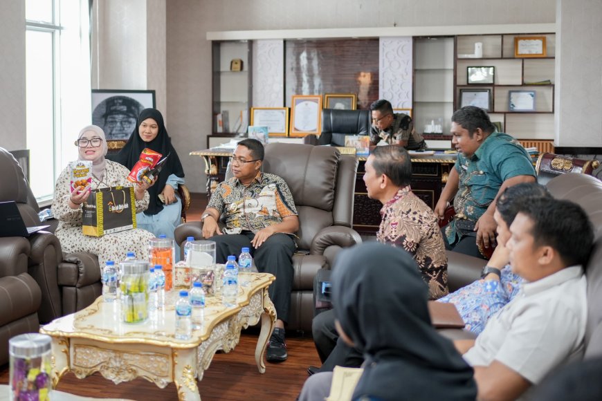 Wabup Rohil Jhony Charles Buka Gerbang Ekspor Ke Malaysia