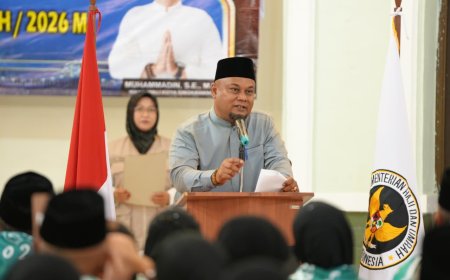 Kepulangan Jemaah Haji Kloter BTH-12: Wakil Bupati Siak dan PPIH Sambut Hangat 252 Jemaah di Batam