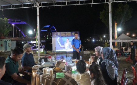 Bupati Kampar Bersama Masyarakat Saksikan Spanyol Vs Saudi Arabia