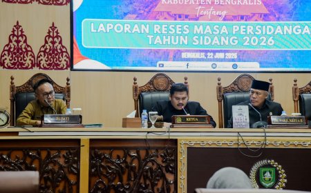 Sekda Bengkalis Mewakili Bupati Terima Laporan Reses Masa Sidang Dua