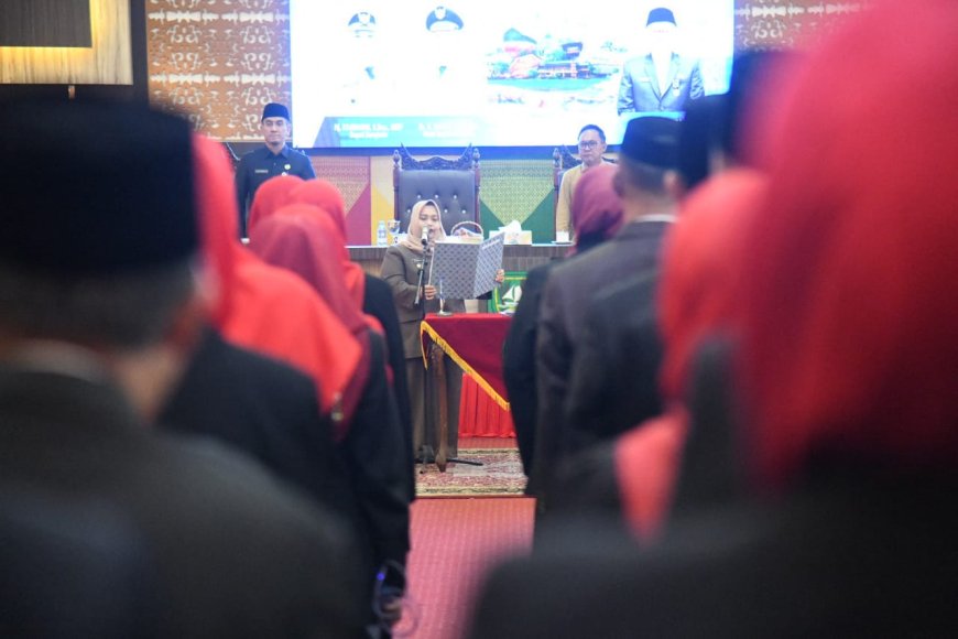 Bupati Bengkalis Lantik 215 Kepala Sekolah Larang Pungli