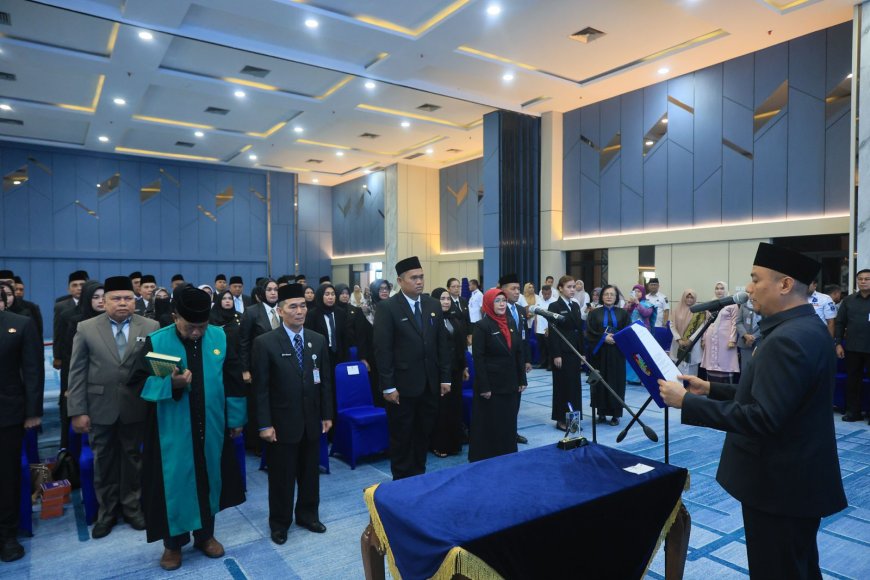 Sebanyak Empat Puluh Dua Pejabat Dilantik Wawako Pekanbaru