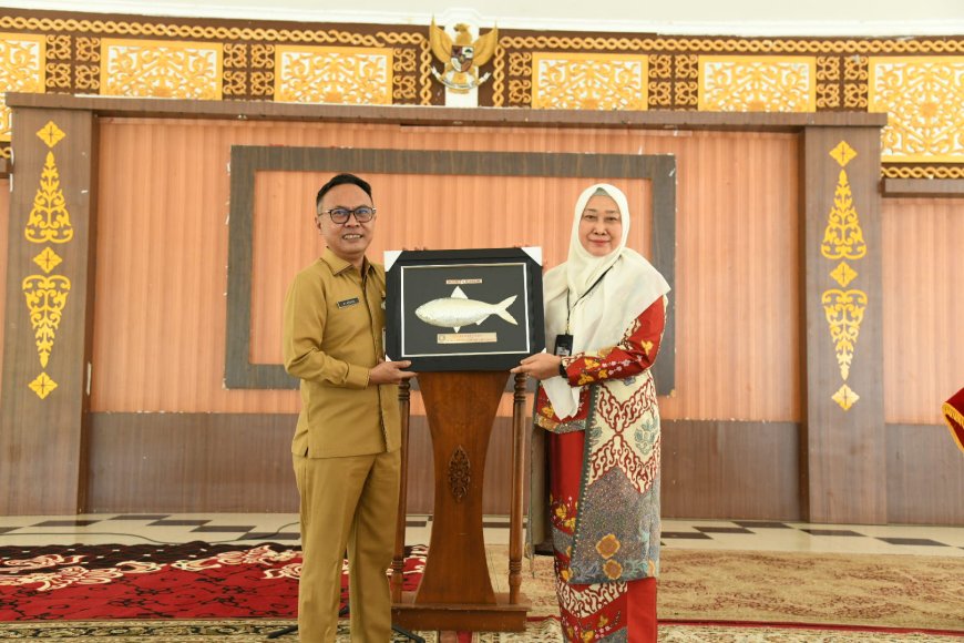 Sekda Bengkalis Harap Mahasiswa Kukerta UNRI Jadi Agen Perubahan Masyarakat