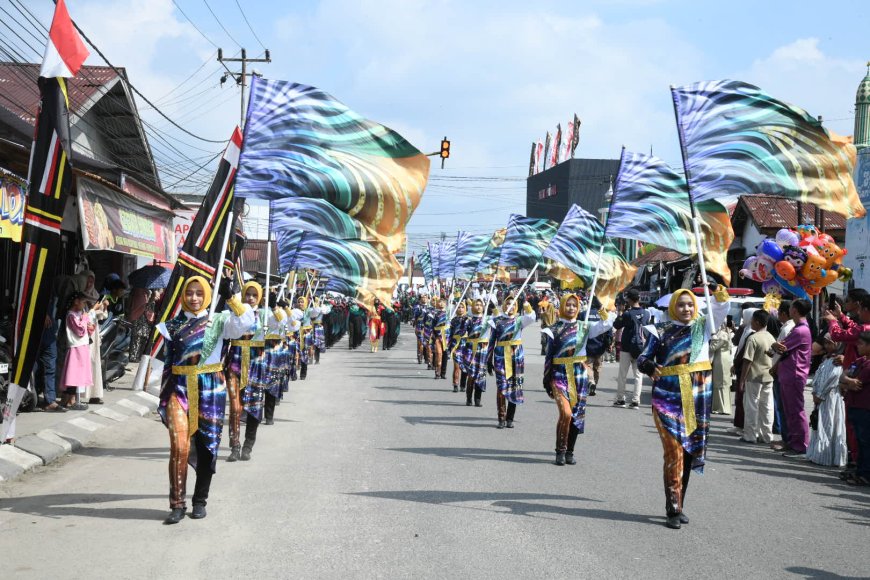 Kafilah Pawai Taaruf Bengkalis Ambil Perhatian Masyarakat Di Kabupaten Kuantan Singingi
