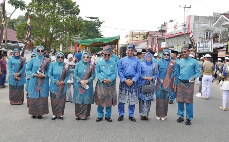 Kafilah Rokan Hilir Semarakkan Pawai Taaruf MTQ XLIV Tingkat Provinsi Riau di Kuantan Singingi
