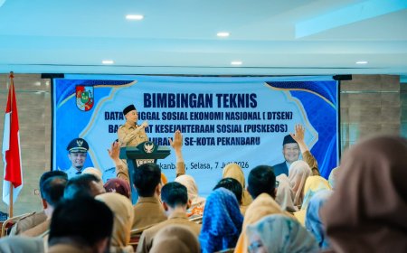 Pastikan Bansos Tepat Sasaran Pemko Pekanbaru Gelar Bimtek DTSEN Bagi Operator Puskessos