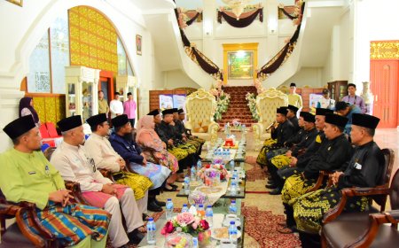 Bupati Bengkalis Dan Wabup Hadiri Jemputan Kenduri Adat LAMR