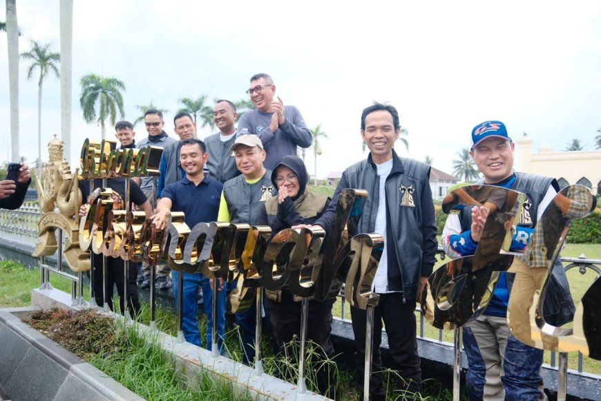 Touring Bersama UAS, Kapolda, dan Pangdam, Bupati Siak Perkenalkan Sejarah Kesultanan Siak
