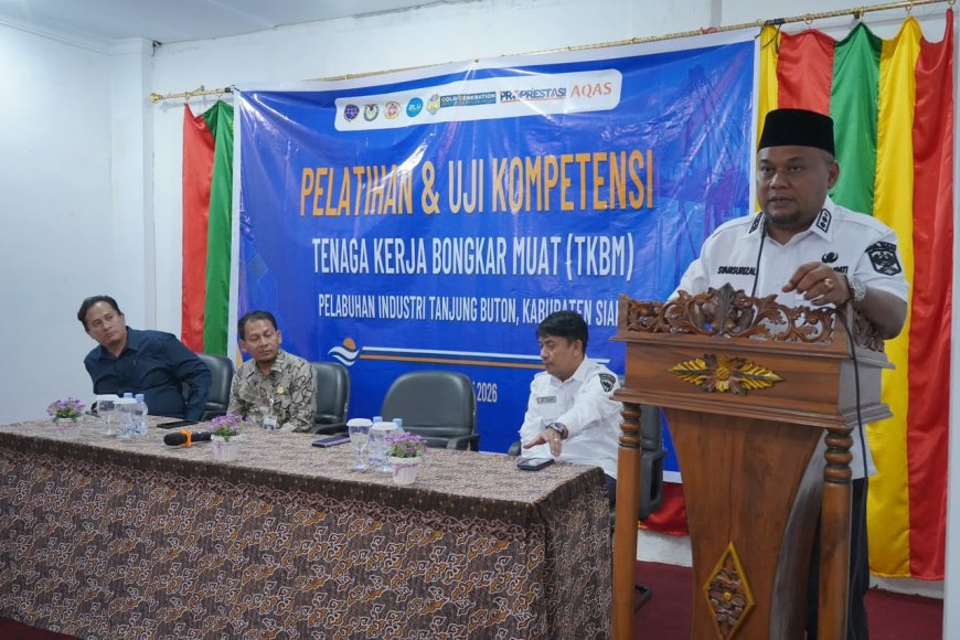 Pemkab Siak Tingkatkan Kompetensi TKBM, Wabup Dorong Sertifikasi dan Keselamatan Kerja di Pelabuhan Tanjung Buton