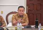 Ketua RT RW Pekanbaru Terima HP Demi Layanan Digital