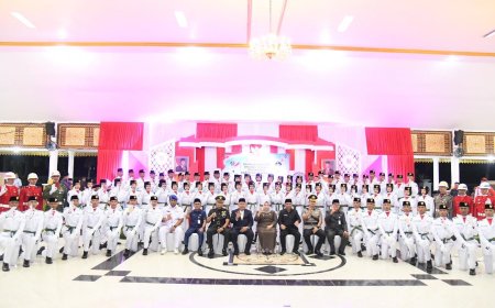 Bupati Bengkalis Kukuhkan 75 Anggota Paskibraka 2026