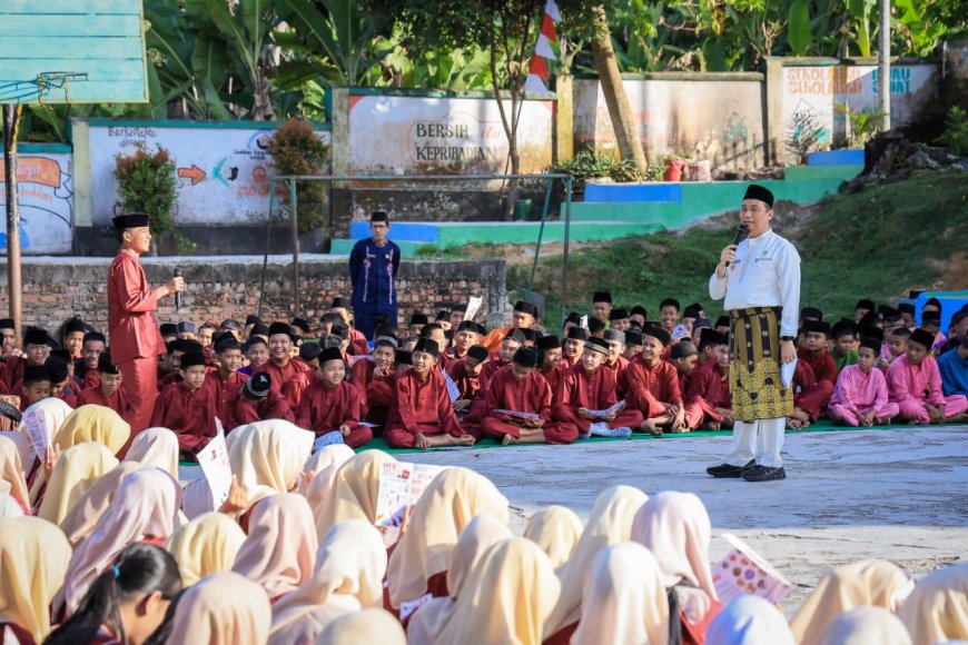 Wawako Pekanbaru Dukung KPA Edukasi HIV AIDS Pelajar