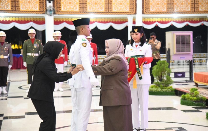 Bupati Bengkalis Kukuhkan 75 Anggota Paskibraka 2026