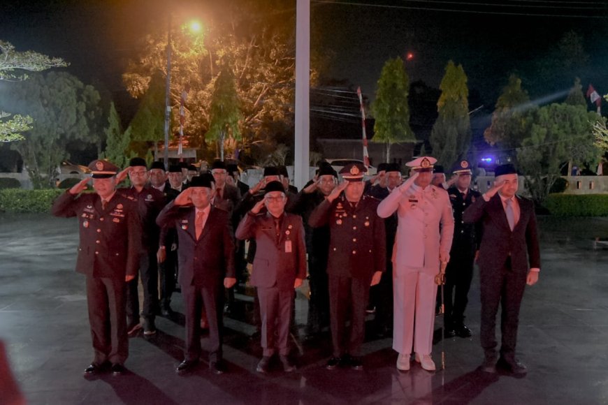 Wabup Bengkalis Pimpin Apel Kehormatan dan Renungan Suci
