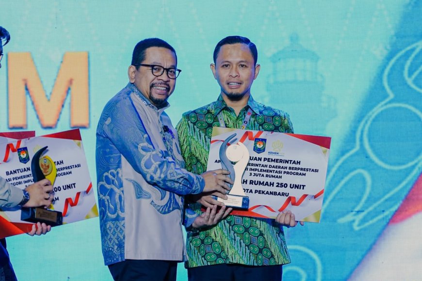 Pekanbaru Ukir Prestasi dan Dapat Bantuan Bedah Rumah