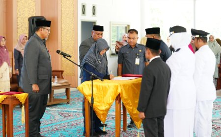 Lantik Pejabat Bupati Siak Tegaskan Promosi Berdasarkan Kinerja