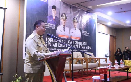 Wawako Pekanbaru Buka Forum Kemitraan Pemko dan Media