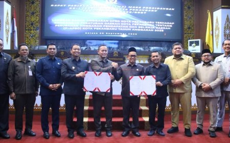 Pemko dan DPRD Pekanbaru Sahkan APBD Perubahan