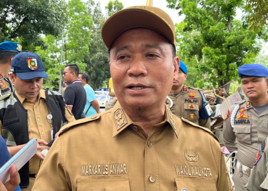 Asap Selimuti Pekanbaru Wawako Imbau Warga Pakai Masker
