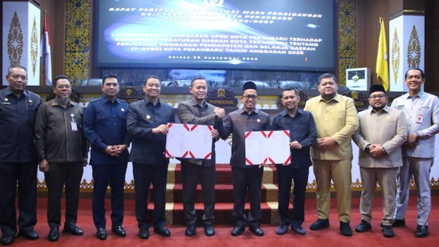 Pemko dan DPRD Pekanbaru Sahkan APBD Perubahan