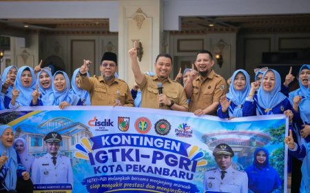 Wawako Pekanbaru Lepas Kontingen Guru Ikuti Porseni IGTKI
