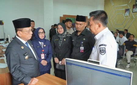 Bupati Rohil Tinjau Perekaman TTE PPPK Paruh Waktu