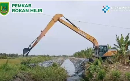 Gerak Cepat Tangani Pengumpulan Udara, Bupati Rohil dan Kadis PUPR Intensifkan Normalisasi Drainase