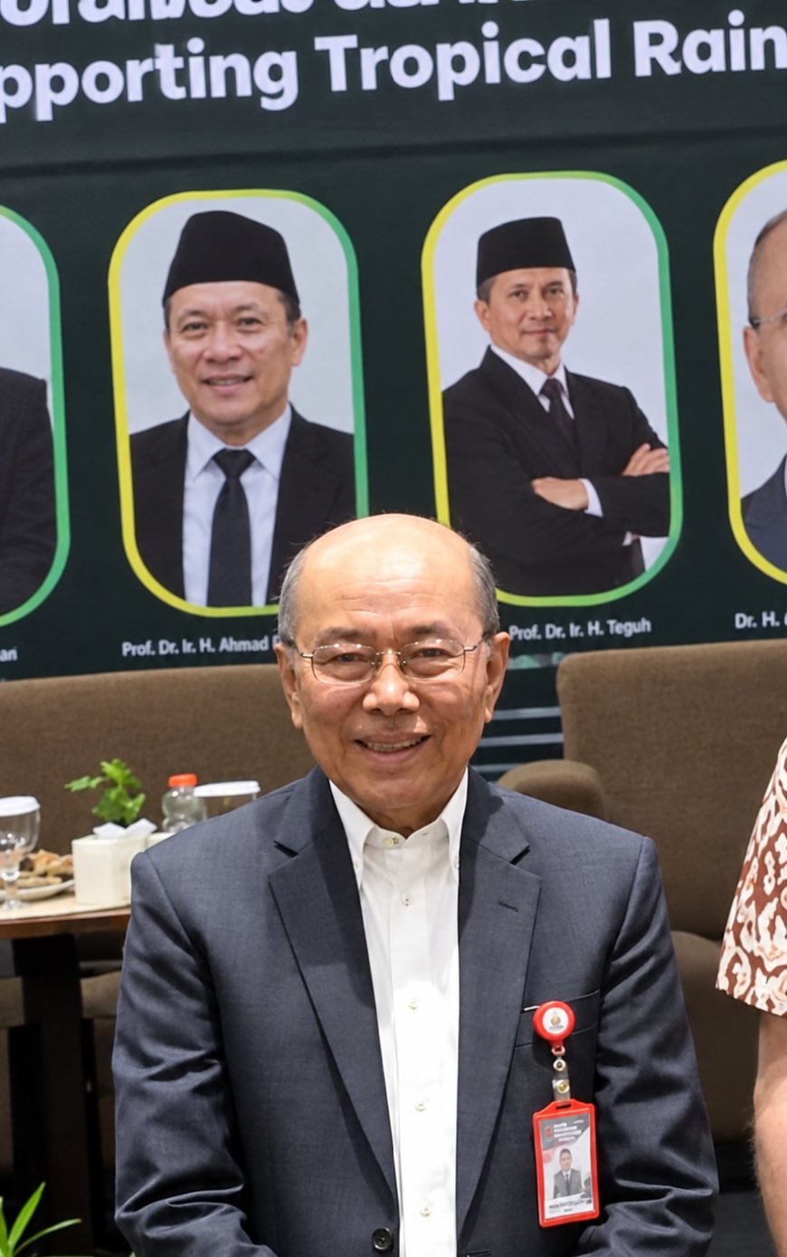 Rektor Universitas Pahlawan Amir Lutfi Sukses Kenalkan Kampar ke Mancanegara Lewat Kebun Raya