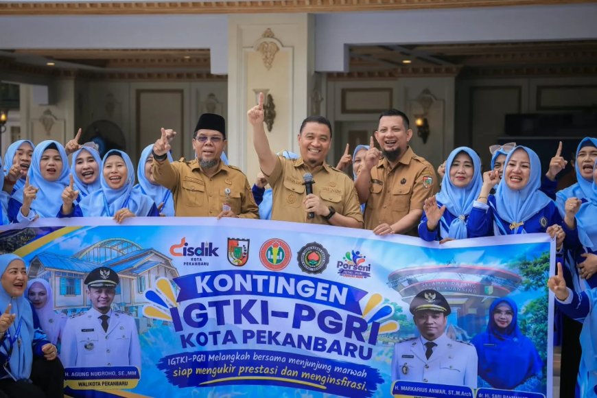 Wawako Pekanbaru Lepas Kontingen Guru Ikuti Porseni IGTKI