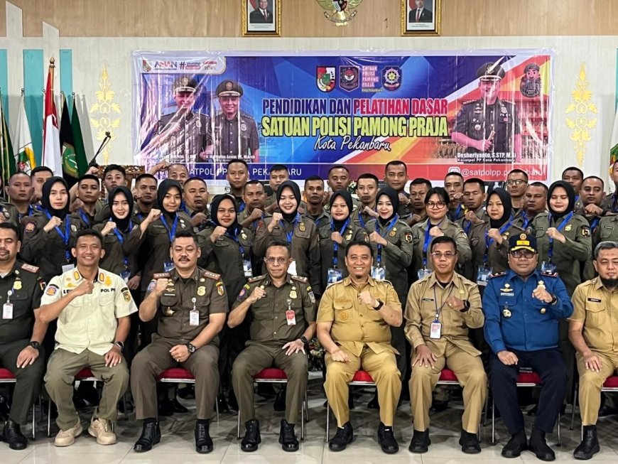 Wawako Pekanbaru Minta Personel Bertugas Dengan Cara Humanis